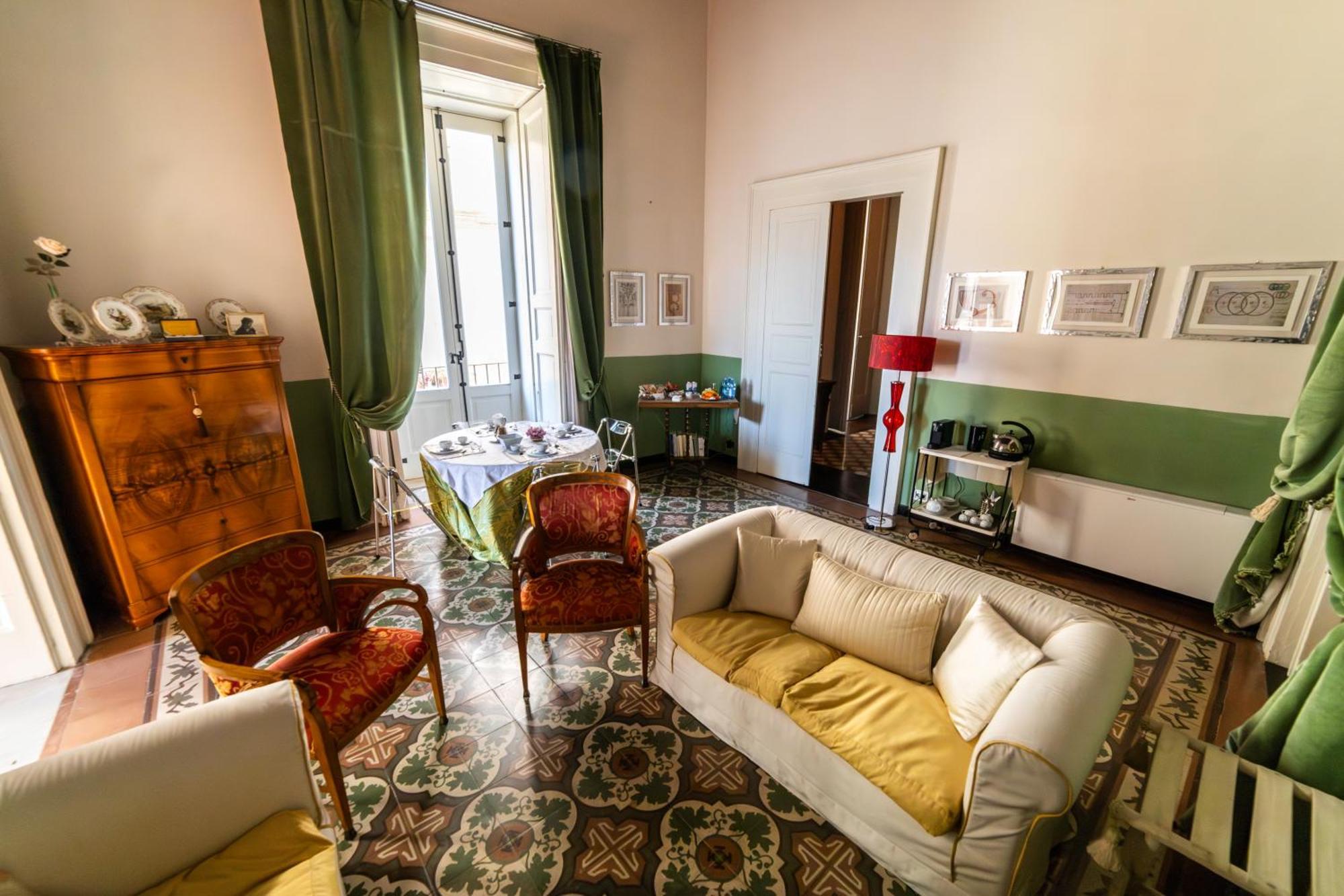 Dimora Storica Giostra Vecchia - Palazzo Grisolia 1809 Cosenza Luaran gambar
