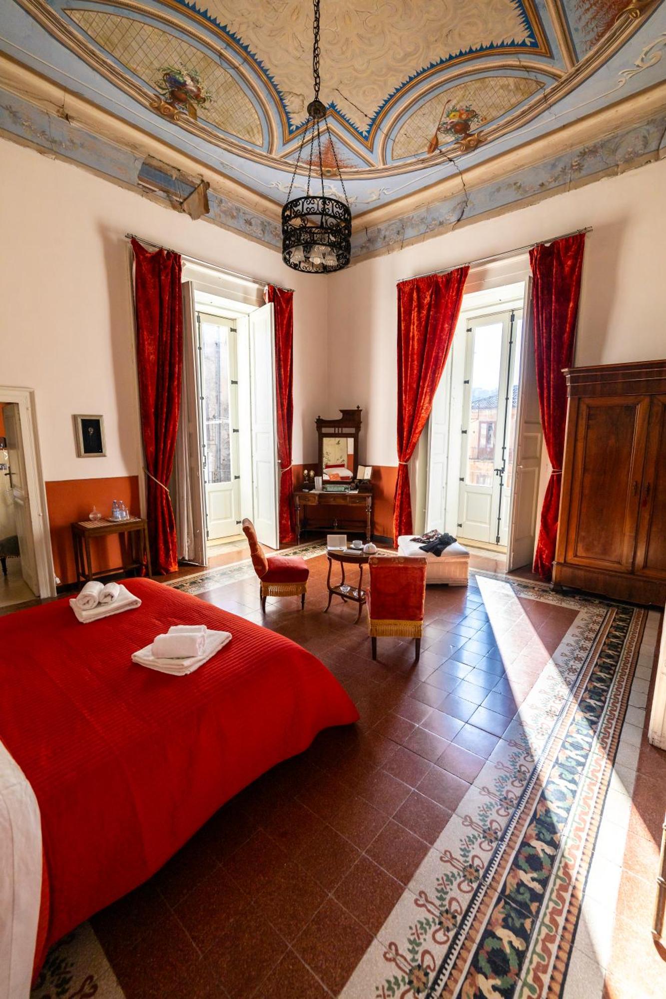 Dimora Storica Giostra Vecchia - Palazzo Grisolia 1809 Cosenza Luaran gambar