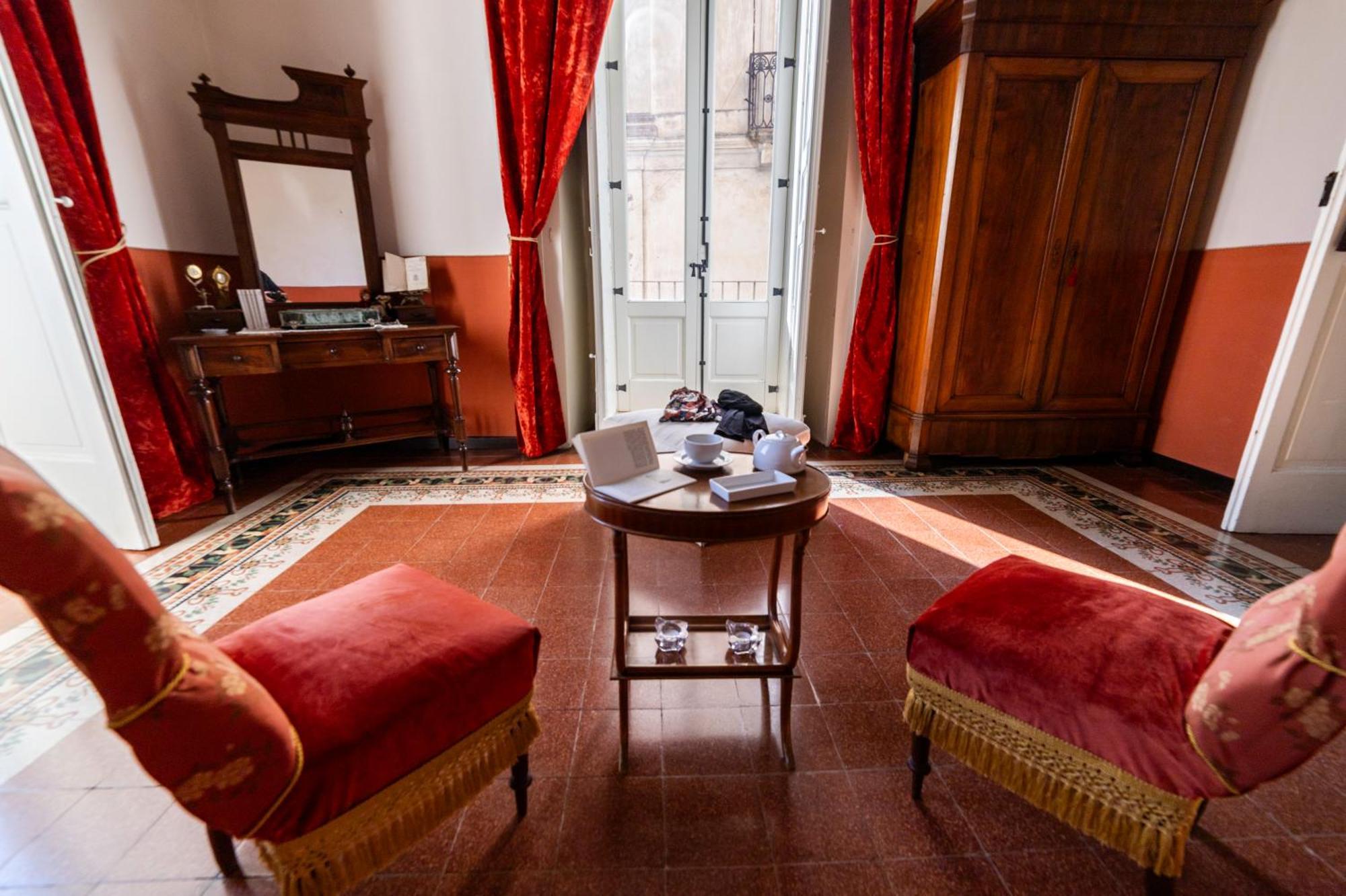 Dimora Storica Giostra Vecchia - Palazzo Grisolia 1809 Cosenza Luaran gambar