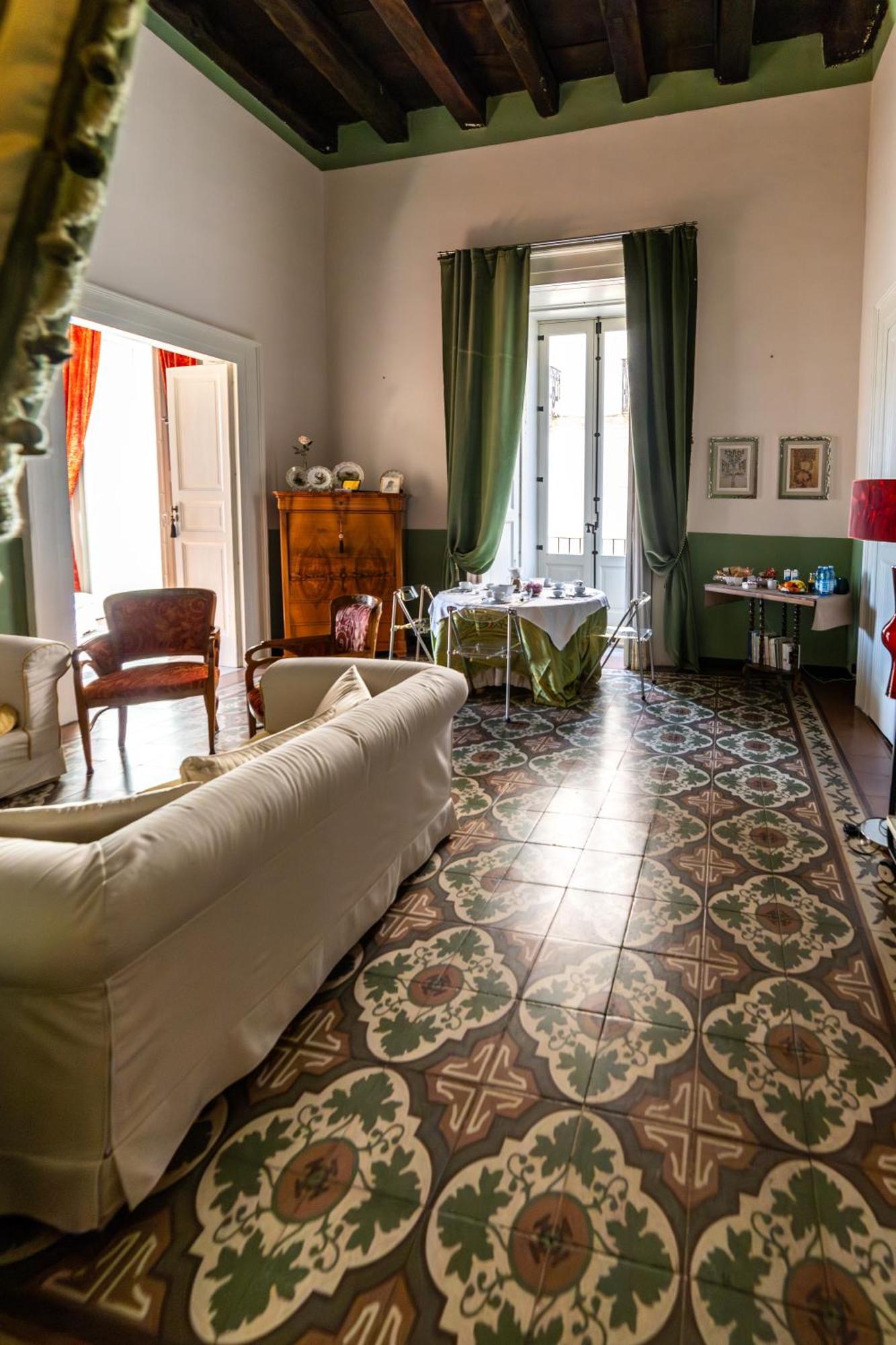Dimora Storica Giostra Vecchia - Palazzo Grisolia 1809 Cosenza Luaran gambar