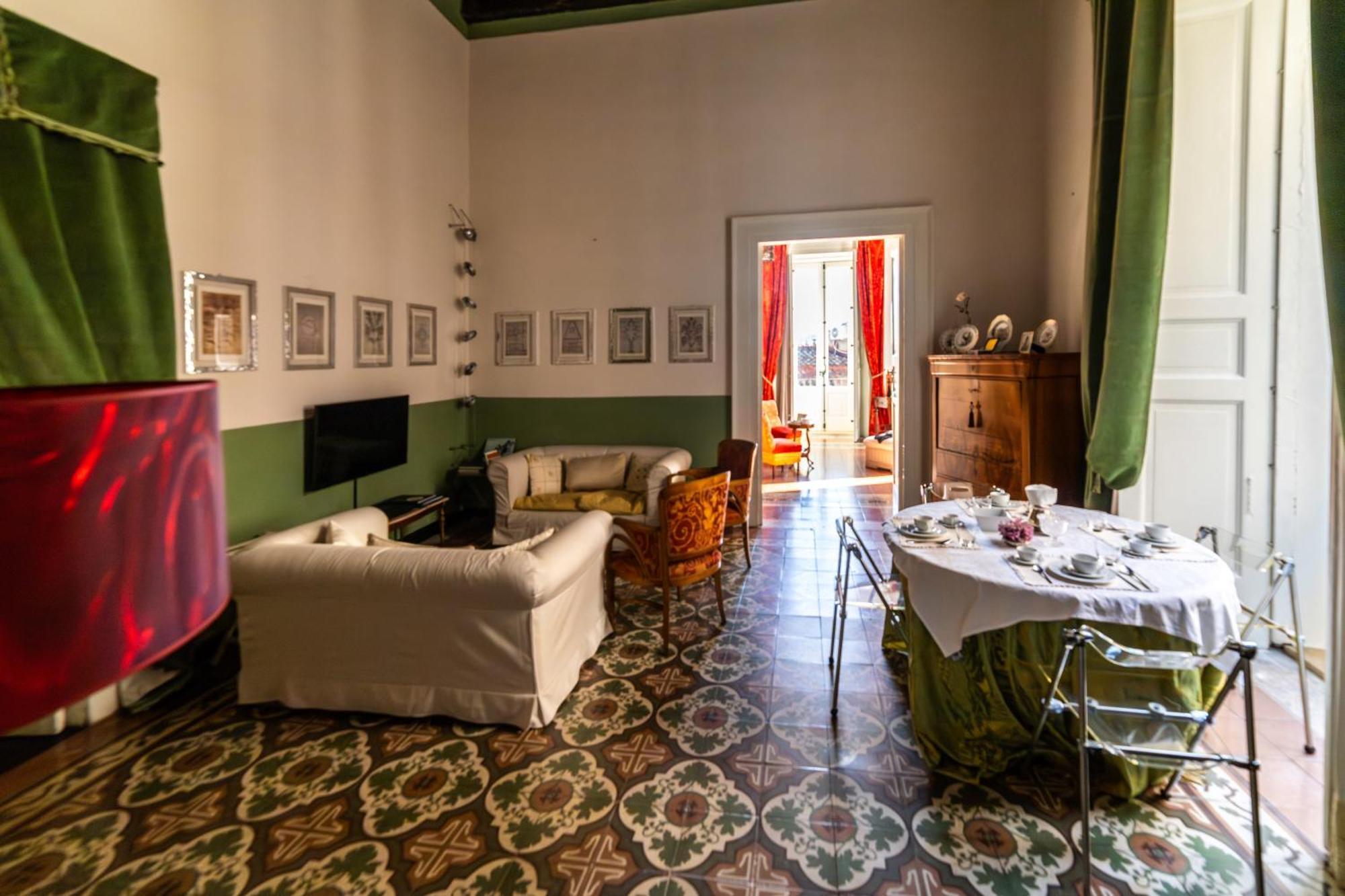 Dimora Storica Giostra Vecchia - Palazzo Grisolia 1809 Cosenza Luaran gambar
